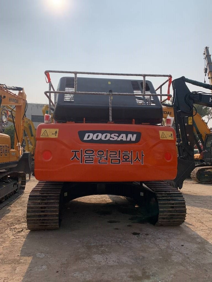 Doosan DX 300 LCA - Paletli ekskavatör: fotoğraf 5 Doosan DX 300 LCA - Paletli ekskavatör: fotoğraf 5