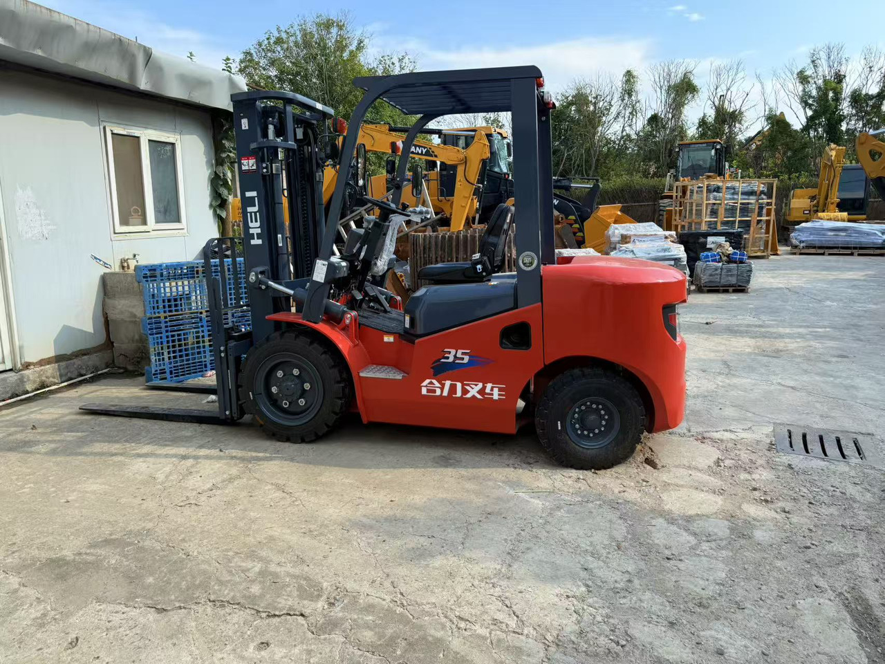 Heli CPC35 - Dizel forklift: fotoğraf 1 Heli CPC35 - Dizel forklift: fotoğraf 1