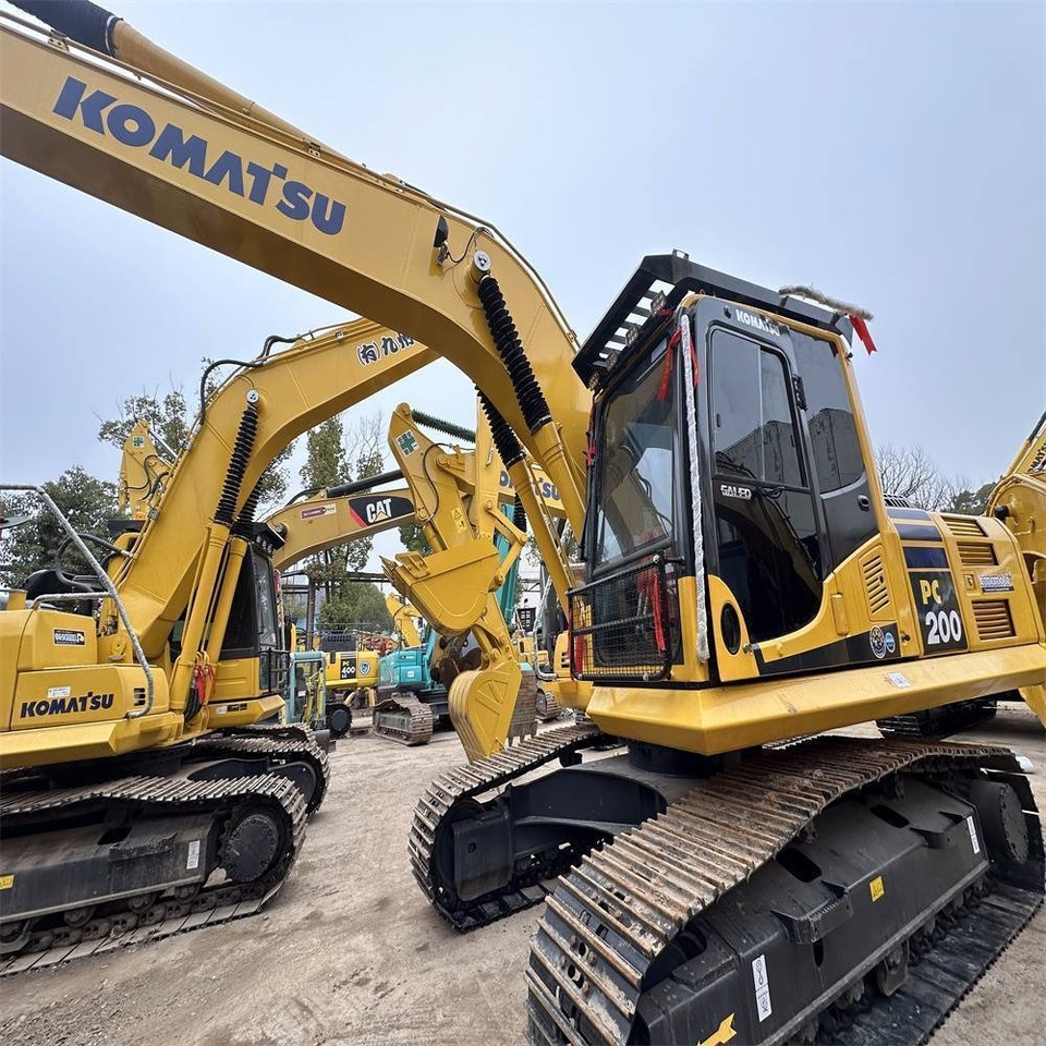 Komatsu PC 200 - Paletli ekskavatör: fotoğraf 3 Komatsu PC 200 - Paletli ekskavatör: fotoğraf 3