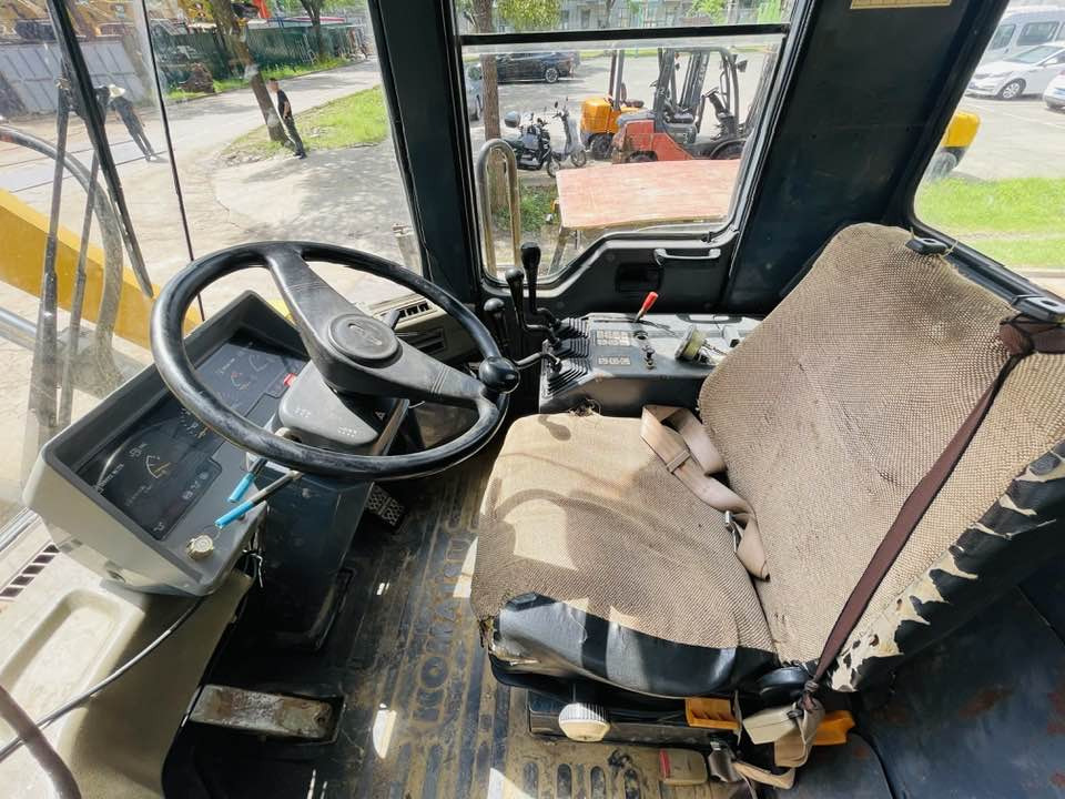 Komatsu WA320-8 - Tekerlekli yükleyici: fotoğraf 4 Komatsu WA320-8 - Tekerlekli yükleyici: fotoğraf 4