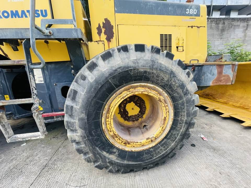 Komatsu WA380-8 - Tekerlekli yükleyici: fotoğraf 5 Komatsu WA380-8 - Tekerlekli yükleyici: fotoğraf 5