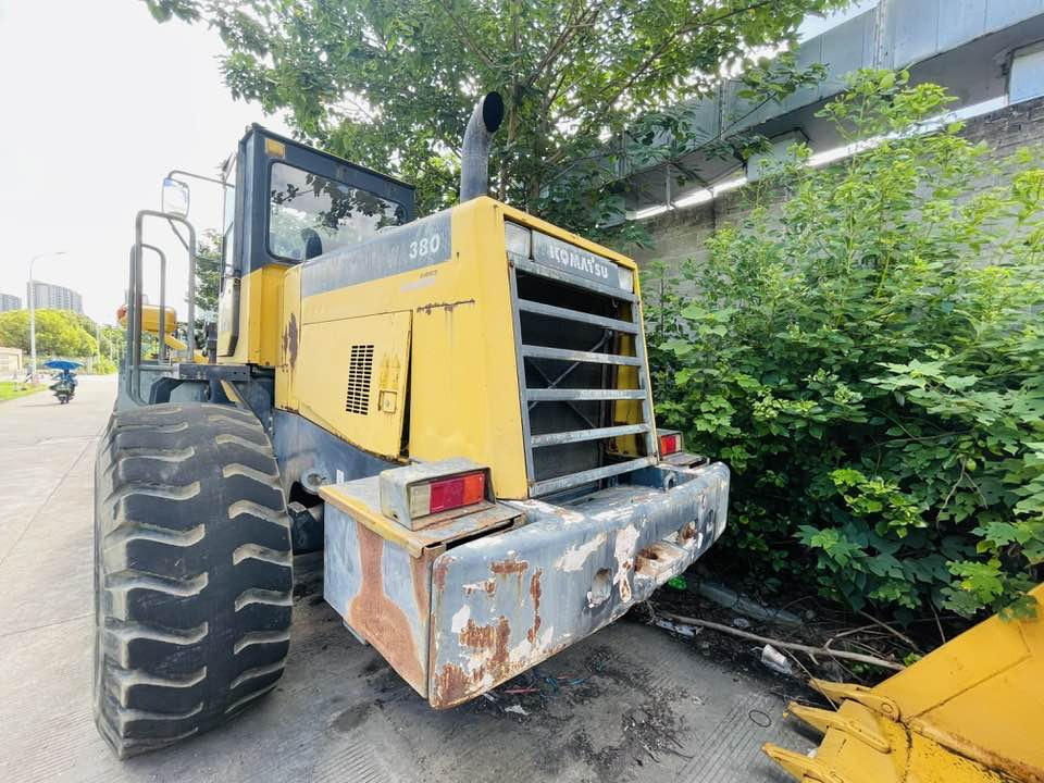 Komatsu WA380-8 - Tekerlekli yükleyici: fotoğraf 3 Komatsu WA380-8 - Tekerlekli yükleyici: fotoğraf 3