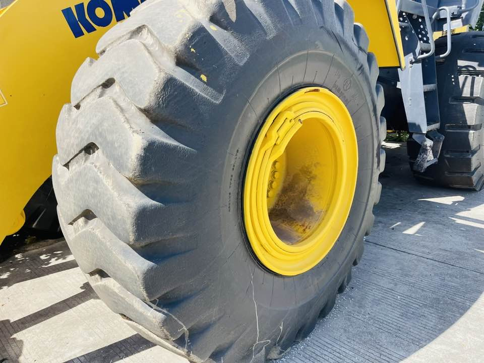 Komatsu WA470 - Tekerlekli yükleyici: fotoğraf 4 Komatsu WA470 - Tekerlekli yükleyici: fotoğraf 4