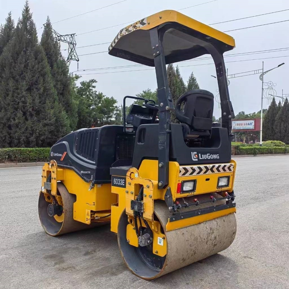 Liugong 6033E - Yol silindiri: fotoğraf 3 Liugong 6033E - Yol silindiri: fotoğraf 3