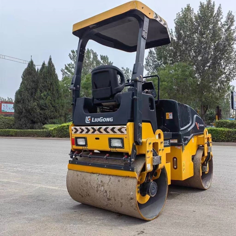 Liugong 6033E - Yol silindiri: fotoğraf 4 Liugong 6033E - Yol silindiri: fotoğraf 4