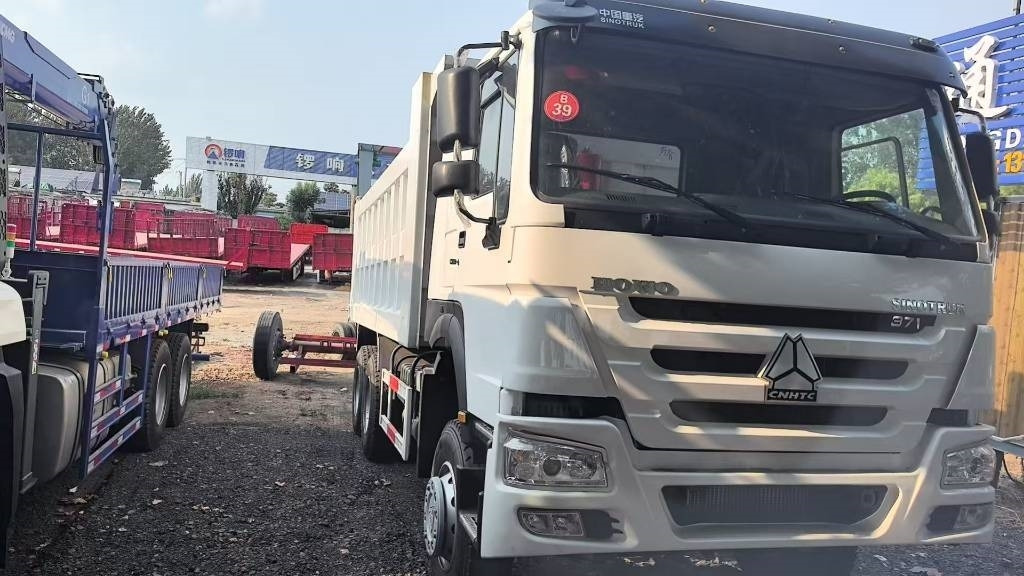 Sinotruk 371 - Damperli kamyon: fotoğraf 3 Sinotruk 371 - Damperli kamyon: fotoğraf 3
