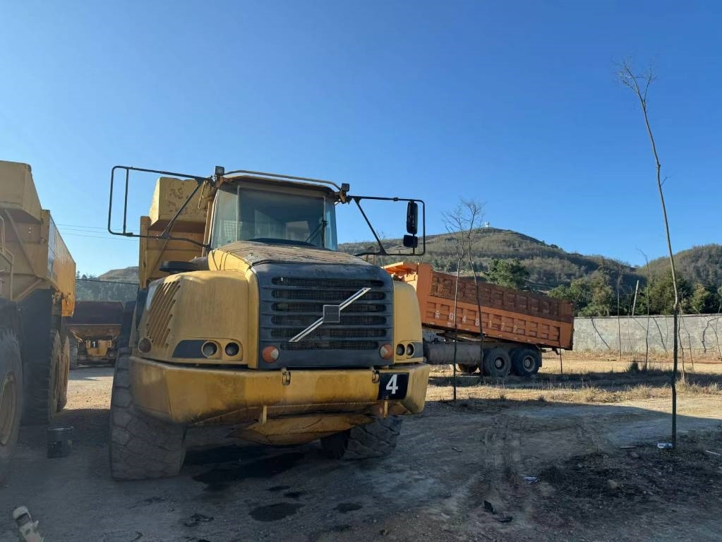 Volvo A 40 D - Belden kırma kaya kamyonu: fotoğraf 4 Volvo A 40 D - Belden kırma kaya kamyonu: fotoğraf 4