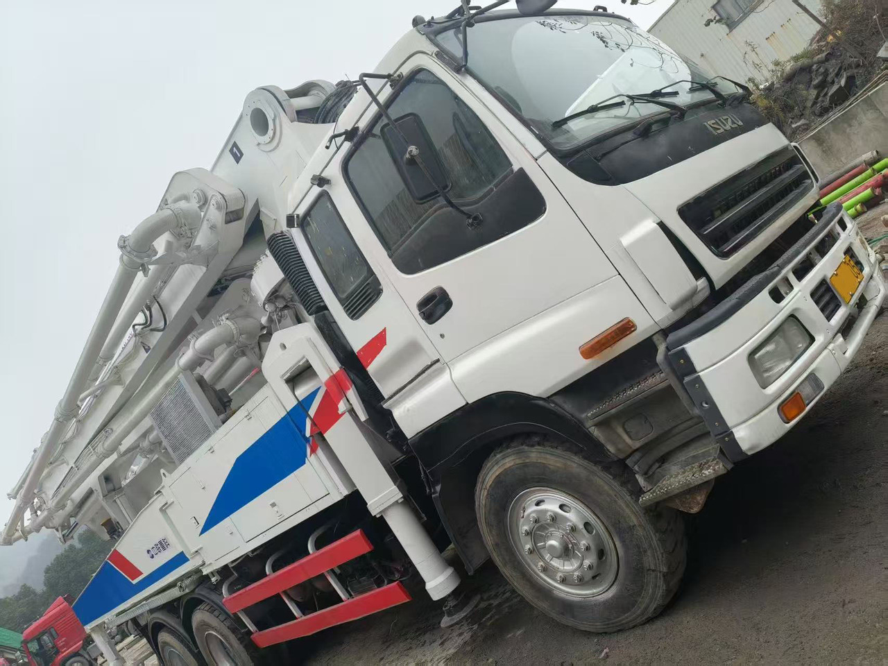 ZOOMLION ZLJ5335THB - Mobil beton pompası: fotoğraf 2 ZOOMLION ZLJ5335THB - Mobil beton pompası: fotoğraf 2