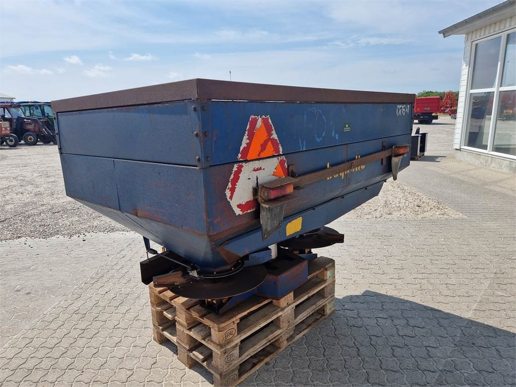 Bogballe C II HYDRAULISK - Gübre serpme makinesi: fotoğraf 4 Bogballe C II HYDRAULISK - Gübre serpme makinesi: fotoğraf 4