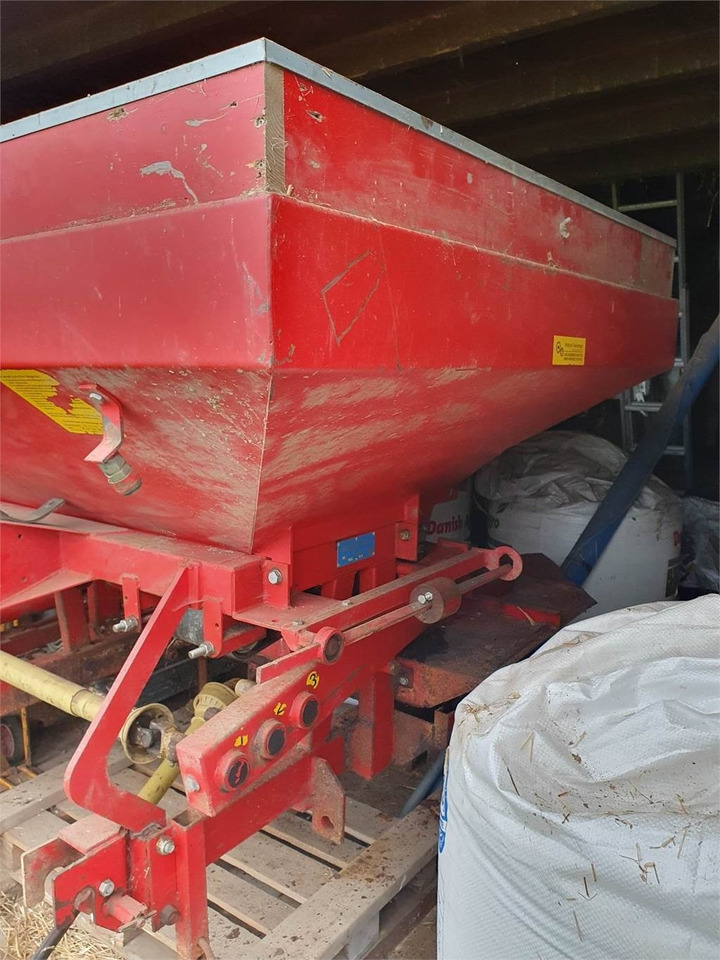 Bredal B2 LIFTOPHÆNGT - Gübre serpme makinesi: fotoğraf 3 Bredal B2 LIFTOPHÆNGT - Gübre serpme makinesi: fotoğraf 3