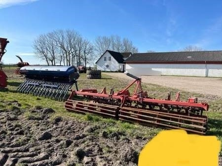 Fiona APOLLO 4M - Kombine ekim makinesi: fotoğraf 1 Fiona APOLLO 4M - Kombine ekim makinesi: fotoğraf 1