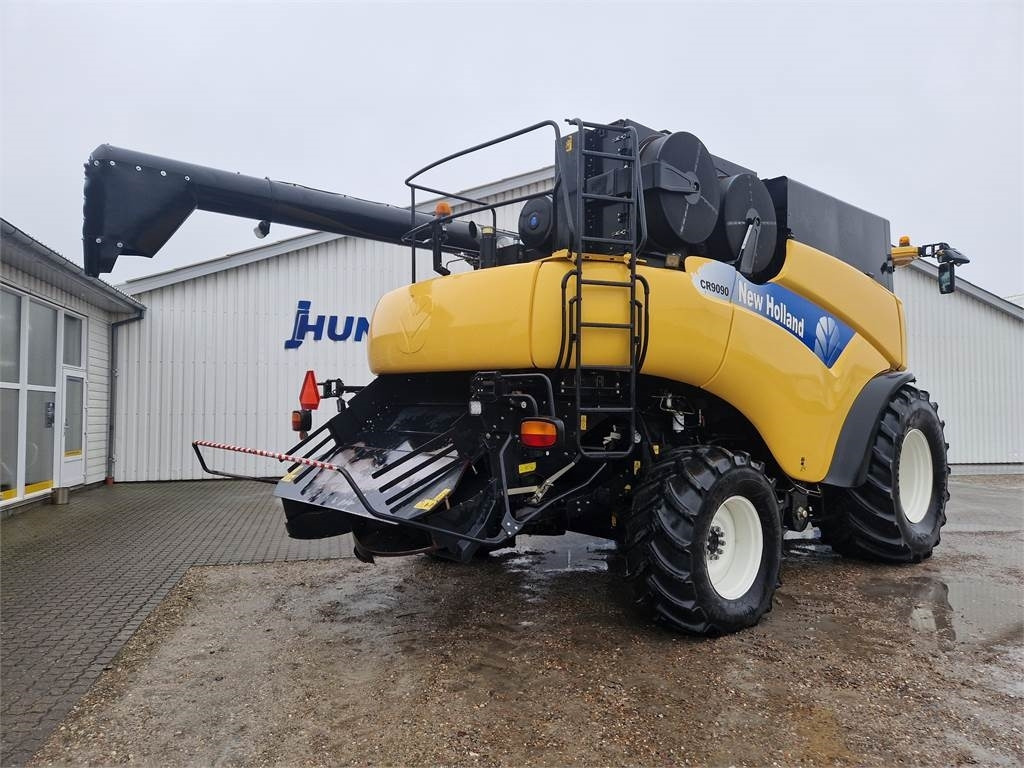 Biçerdöver New Holland CR9090 SLH: fotoğraf 8