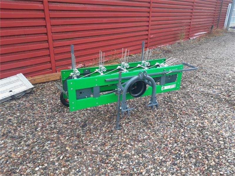 - - - HØ VENDER - Ataşman - Belediye traktör: fotoğraf 2 - - - HØ VENDER - Ataşman - Belediye traktör: fotoğraf 2