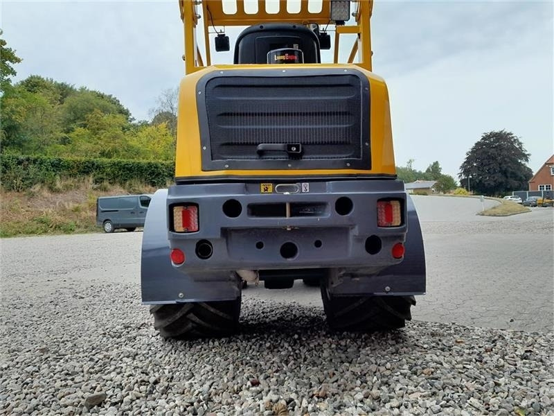 Eurotrac W12 F XL - Belden kırmalı yükleyici: fotoğraf 5 Eurotrac W12 F XL - Belden kırmalı yükleyici: fotoğraf 5