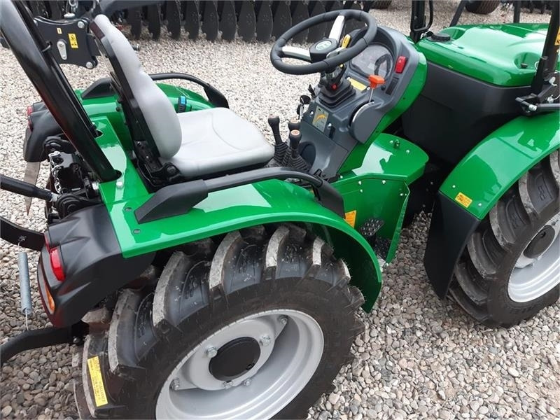 Ferrari alle modeller - Belediye traktör: fotoğraf 4 Ferrari alle modeller - Belediye traktör: fotoğraf 4