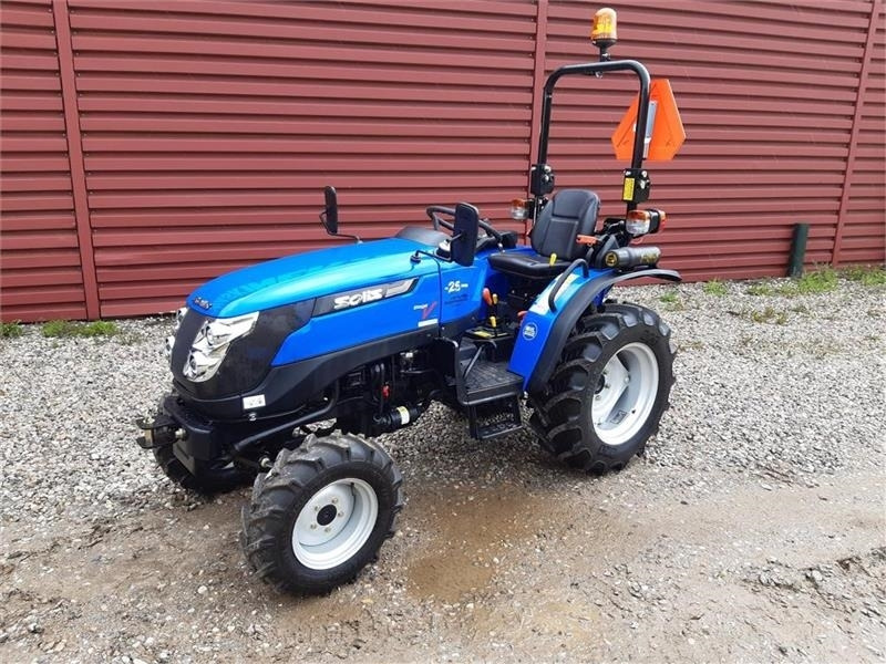 Solis 26 servostyring og brede traktor dæk - Belediye traktör: fotoğraf 1 Solis 26 servostyring og brede traktor dæk - Belediye traktör: fotoğraf 1