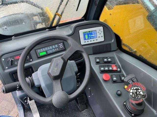 - - - XCMG XC6-2506E - Teleskopik yükleyici: fotoğraf 4 - - - XCMG XC6-2506E - Teleskopik yükleyici: fotoğraf 4