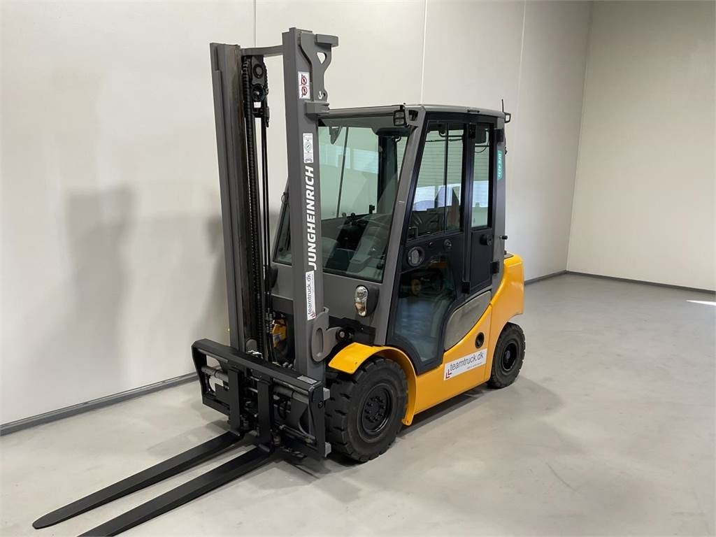 Jungheinrich DFG 425S - Dizel forklift: fotoğraf 4 Jungheinrich DFG 425S - Dizel forklift: fotoğraf 4