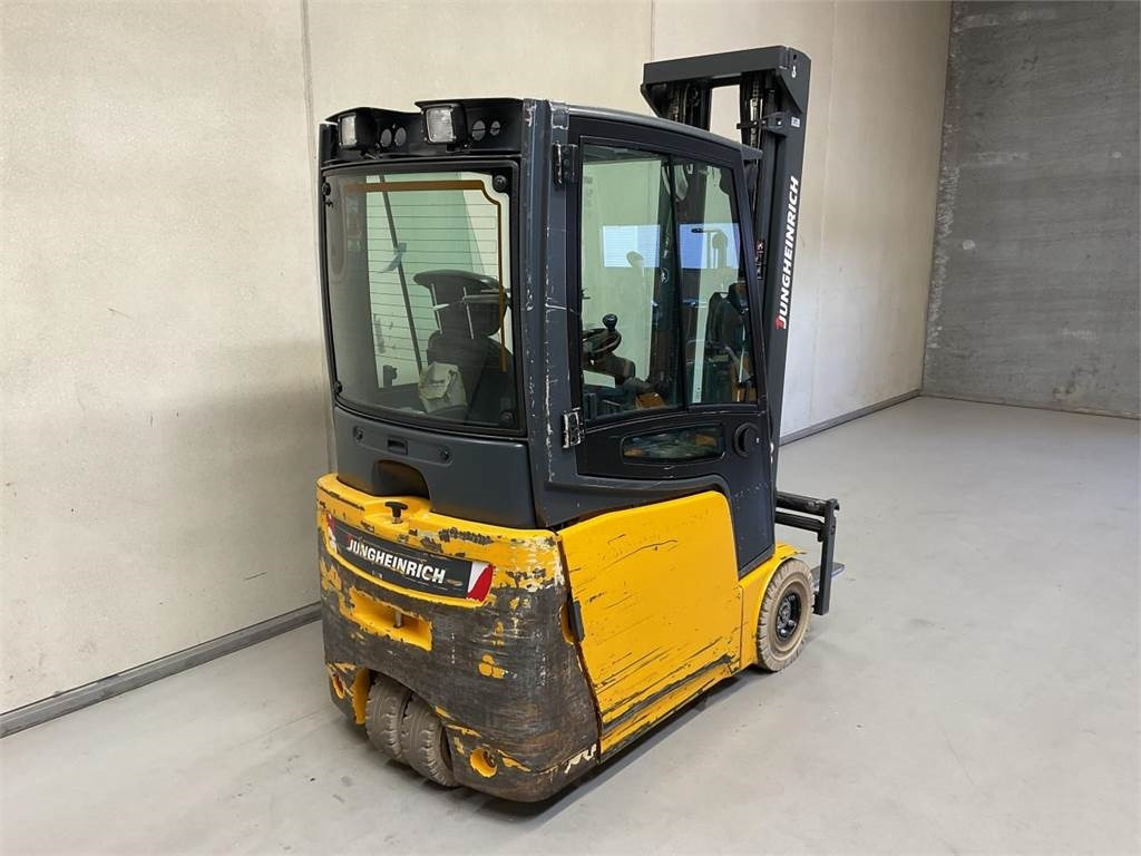 Jungheinrich EFG 216  - Elektrikli forklift: fotoğraf 2 Jungheinrich EFG 216  - Elektrikli forklift: fotoğraf 2