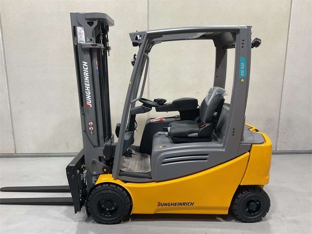 Jungheinrich EFG 318 - Elektrikli forklift: fotoğraf 3 Jungheinrich EFG 318 - Elektrikli forklift: fotoğraf 3