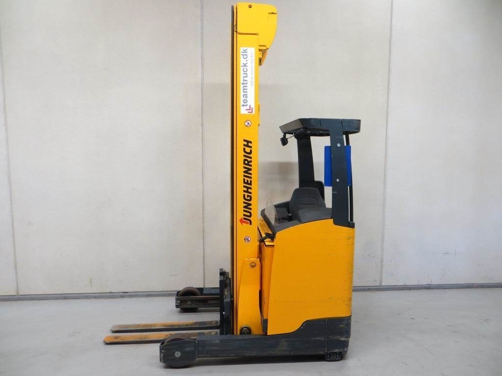 Jungheinrich ETV 216 - Reach truck: fotoğraf 2 Jungheinrich ETV 216 - Reach truck: fotoğraf 2