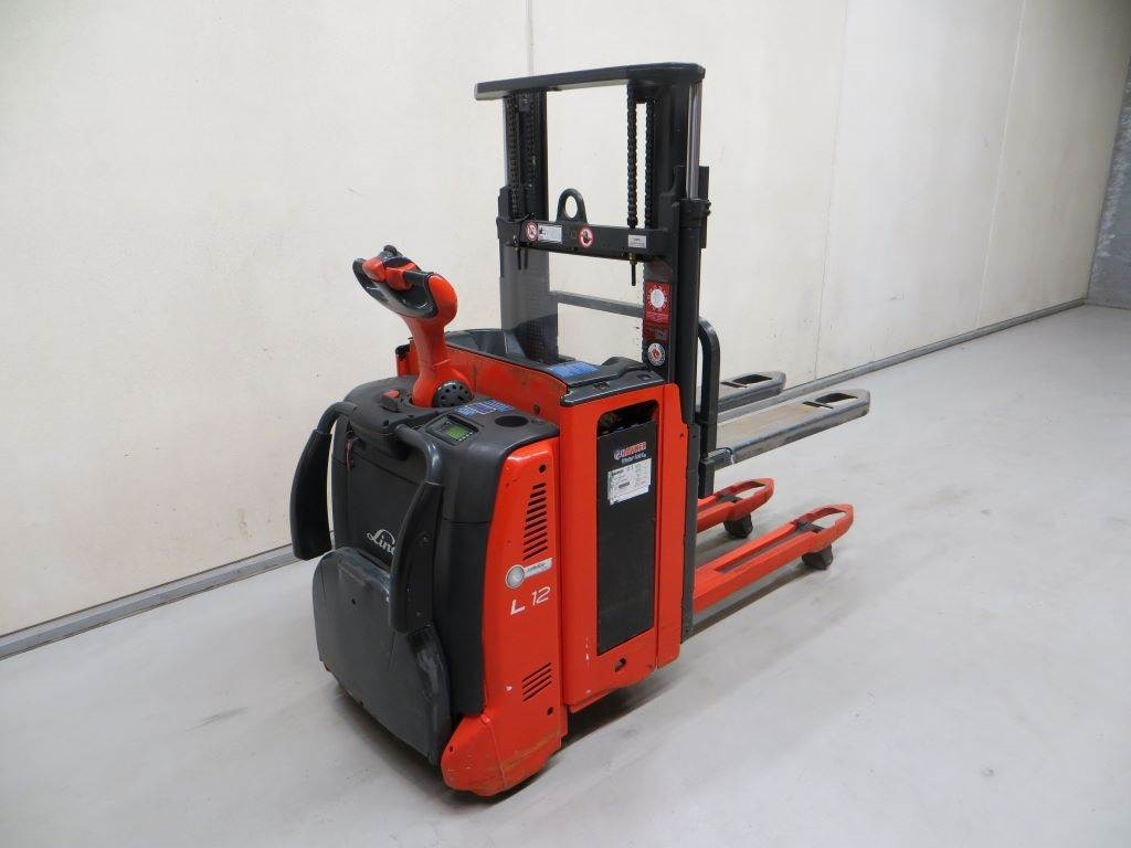 Linde L12L AP - Istif makinası: fotoğraf 4 Linde L12L AP - Istif makinası: fotoğraf 4