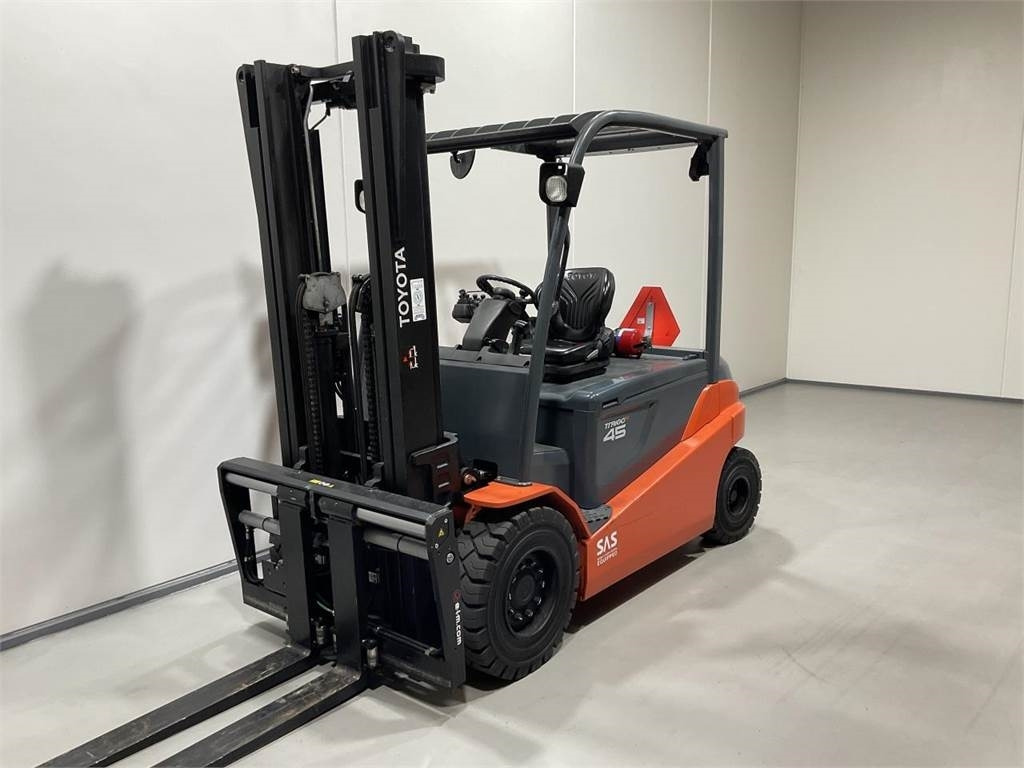 Toyota 8FBMT45 - Elektrikli forklift: fotoğraf 4 Toyota 8FBMT45 - Elektrikli forklift: fotoğraf 4