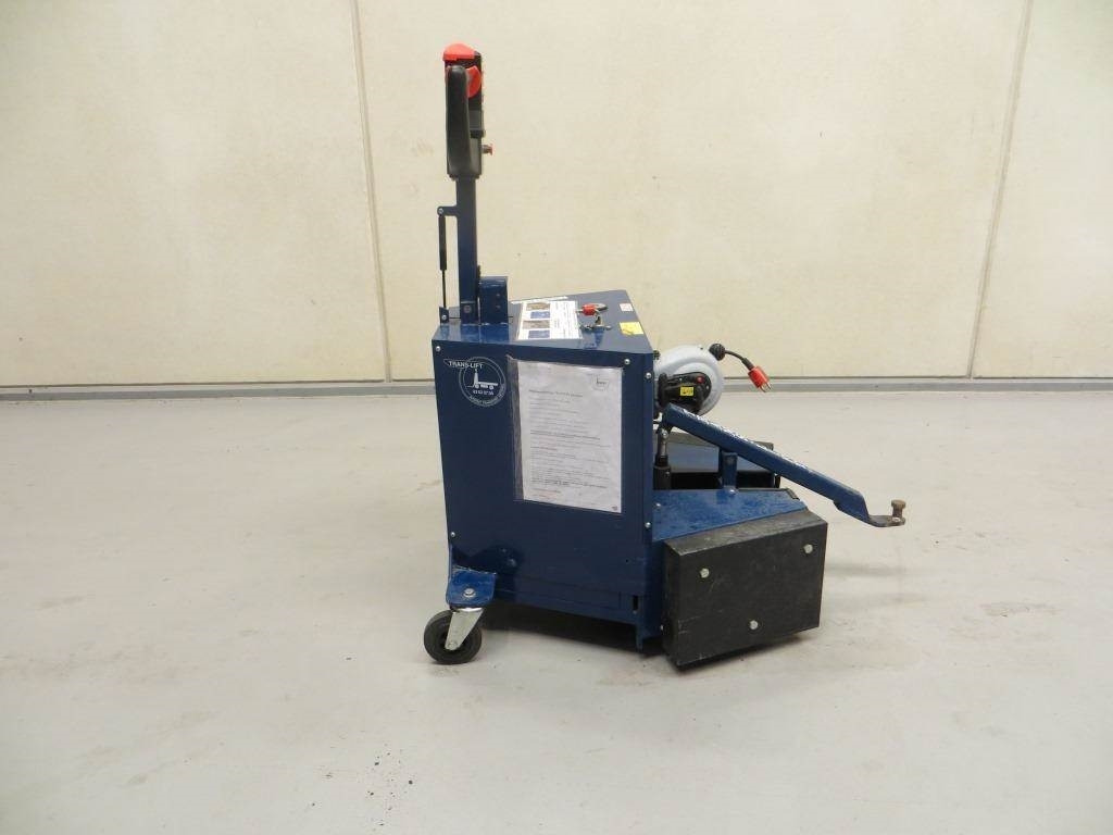 Trans lift TLD1806 - Akülü çekici: fotoğraf 1 Trans lift TLD1806 - Akülü çekici: fotoğraf 1