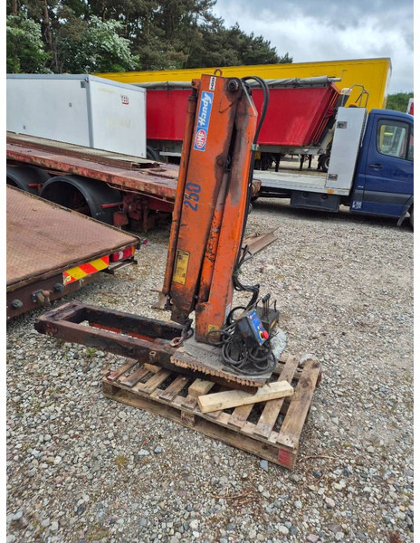 HMF 252-T2 with 2 hydraulic extensions - Araç üstü vinç: fotoğraf 1 HMF 252-T2 with 2 hydraulic extensions - Araç üstü vinç: fotoğraf 1