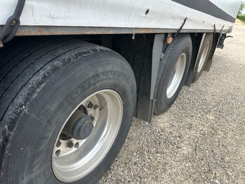 Lecitrailer Mega trailer with hydraulic roof / Poultry trailer - Hayvan nakil aracı dorse: fotoğraf 4 Lecitrailer Mega trailer with hydraulic roof / Poultry trailer - Hayvan nakil aracı dorse: fotoğraf 4