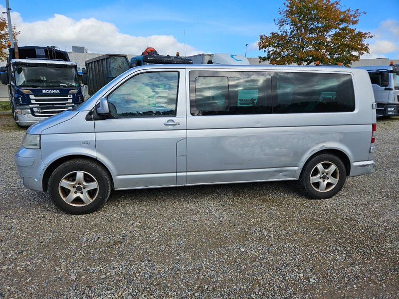 Volkswagen Caravelle 2,5 TDi 130 lang 10prs 5d - Minibüs, Minivan: fotoğraf 2 Volkswagen Caravelle 2,5 TDi 130 lang 10prs 5d - Minibüs, Minivan: fotoğraf 2