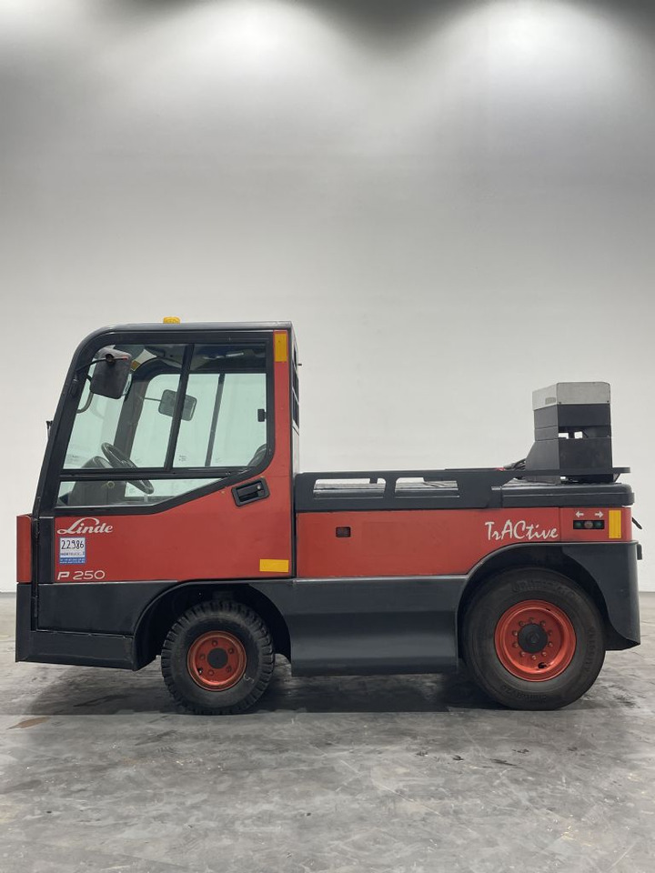 Linde P250-127 - Akülü çekici: fotoğraf 4 Linde P250-127 - Akülü çekici: fotoğraf 4