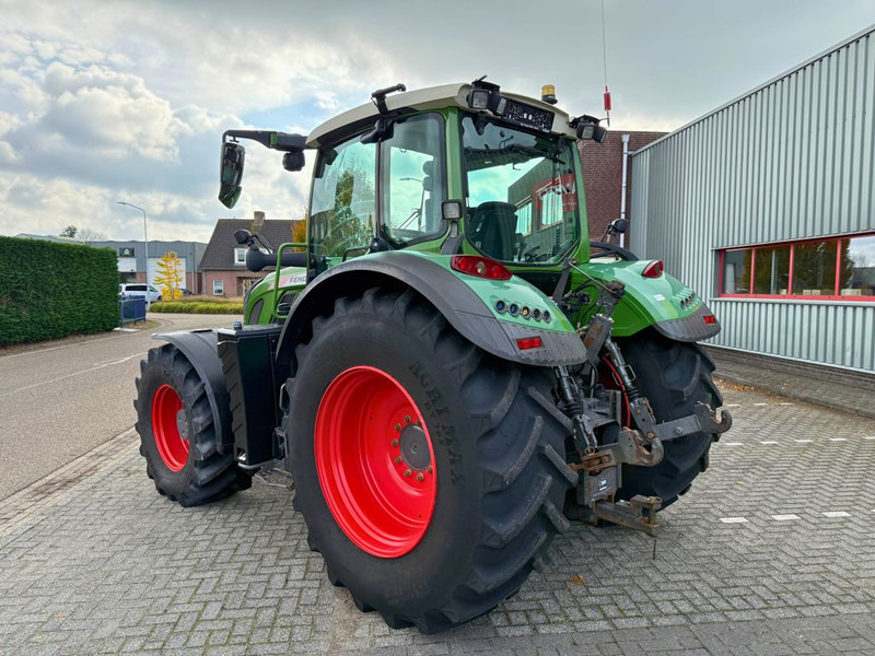 Fendt 720 S4 Vario PowerPlus - Traktör: fotoğraf 2 Fendt 720 S4 Vario PowerPlus - Traktör: fotoğraf 2