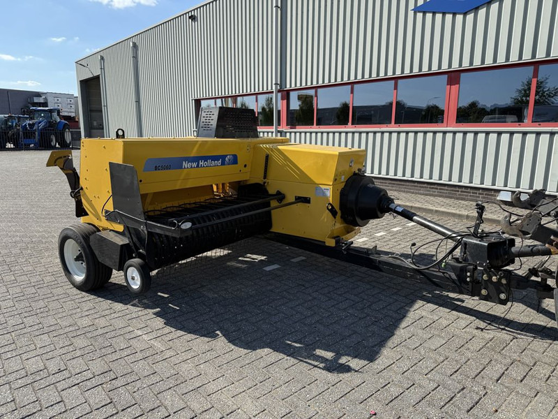 New Holland BC5060 Mini Balenpers - Kare balya makinesi: fotoğraf 4 New Holland BC5060 Mini Balenpers - Kare balya makinesi: fotoğraf 4