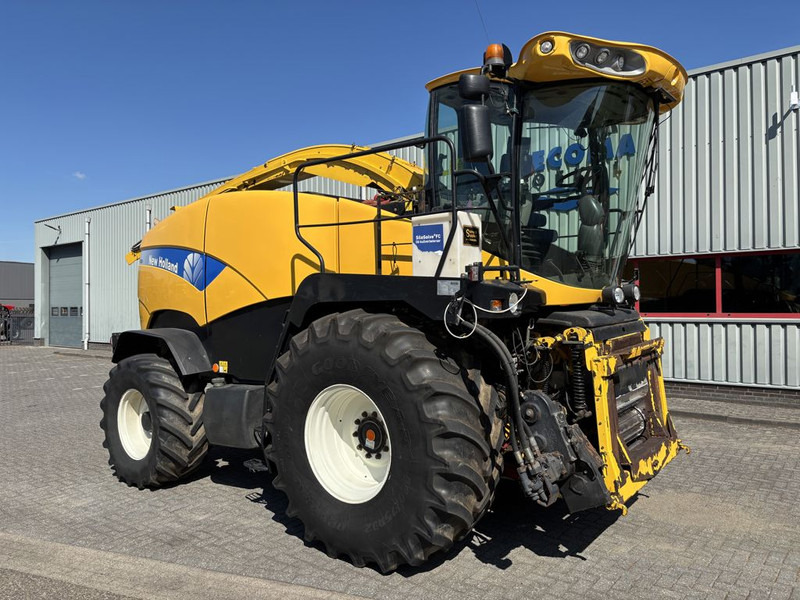 New Holland FR9050 - Silaj makinesi: fotoğraf 4 New Holland FR9050 - Silaj makinesi: fotoğraf 4
