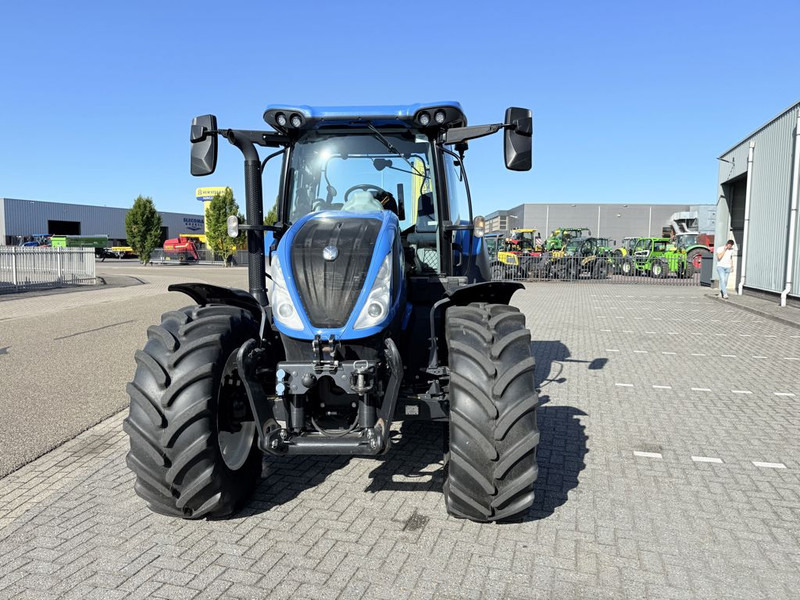 New Holland T5.140 Dynamic Command - Traktör: fotoğraf 5 New Holland T5.140 Dynamic Command - Traktör: fotoğraf 5