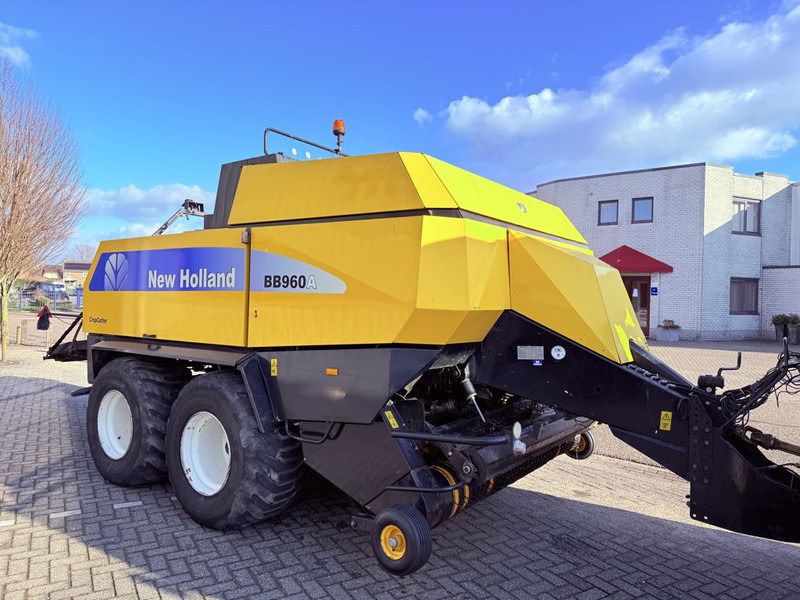 New Holland BB960A CropCutter 120x90 - Tarım araçları: fotoğraf 2 New Holland BB960A CropCutter 120x90 - Tarım araçları: fotoğraf 2