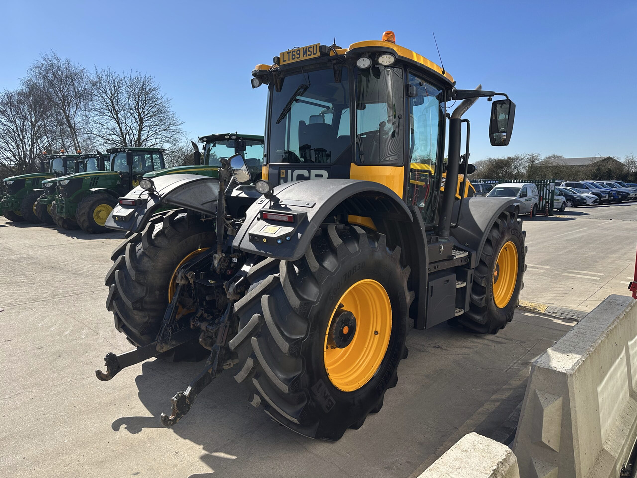 JCB Fastrac 4220 - Traktör: fotoğraf 5 JCB Fastrac 4220 - Traktör: fotoğraf 5