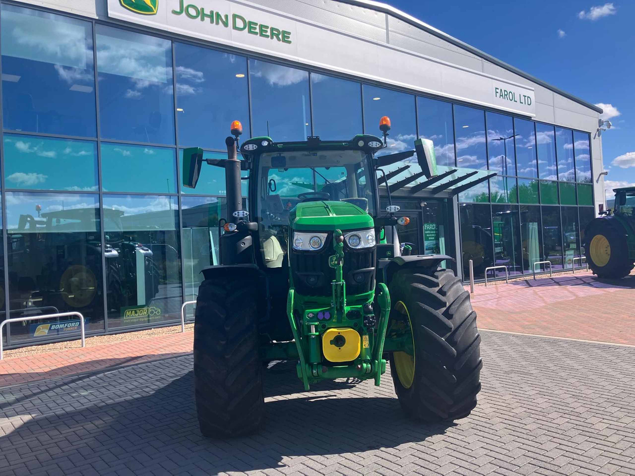 Traktör John Deere 6R 185: fotoğraf 8