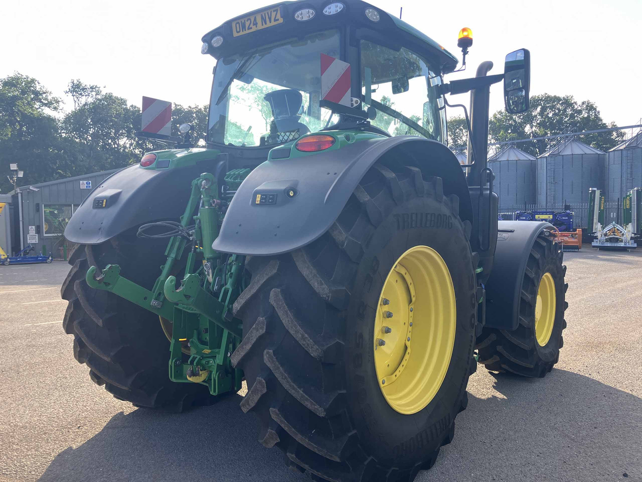 John Deere 6R 195 - Traktör: fotoğraf 5 John Deere 6R 195 - Traktör: fotoğraf 5