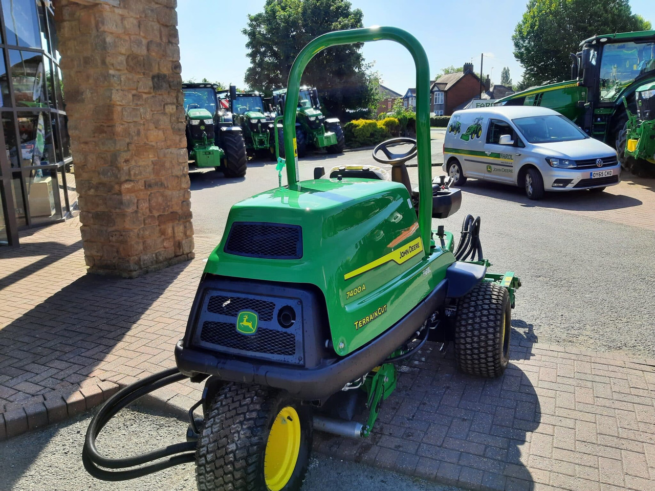 John Deere 7400A utility triple pod rotary mower - Çim biçme makinesi: fotoğraf 4 John Deere 7400A utility triple pod rotary mower - Çim biçme makinesi: fotoğraf 4
