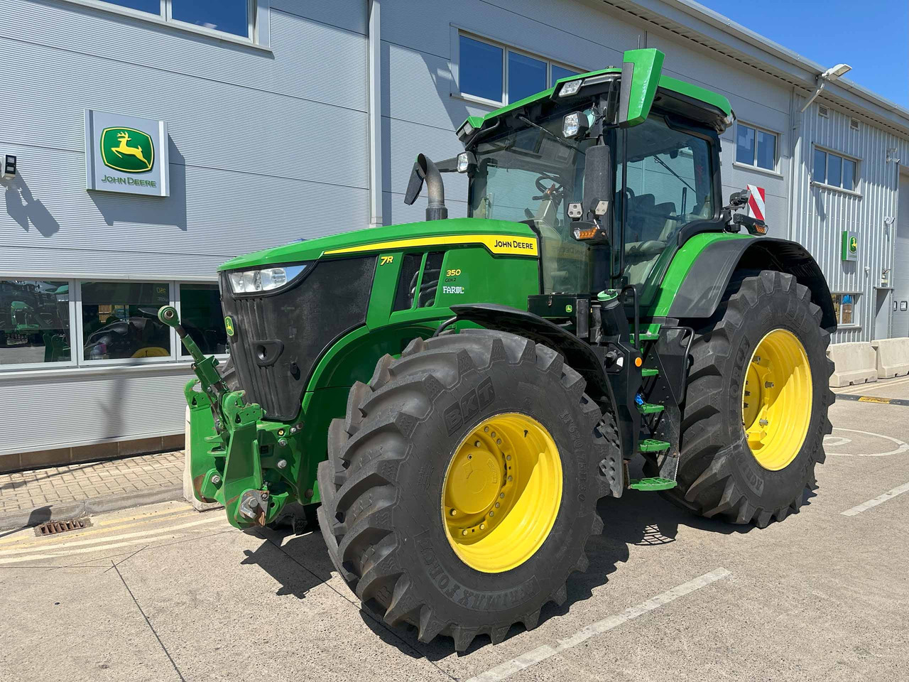 John Deere 7R 350 - Traktör: fotoğraf 1 John Deere 7R 350 - Traktör: fotoğraf 1