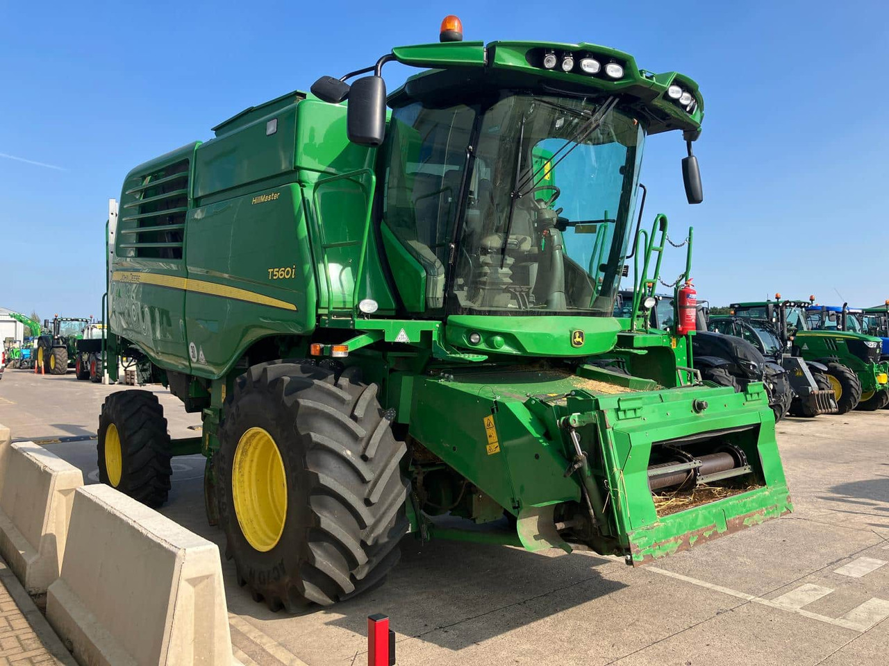 John Deere T560i HM - Biçerdöver: fotoğraf 2 John Deere T560i HM - Biçerdöver: fotoğraf 2