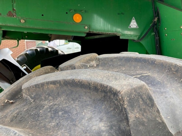 Biçerdöver John Deere T670: fotoğraf 8