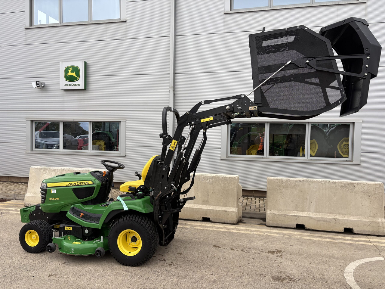 John Deere X950R Cut and Collect mower - Çim biçme makinesi: fotoğraf 4 John Deere X950R Cut and Collect mower - Çim biçme makinesi: fotoğraf 4