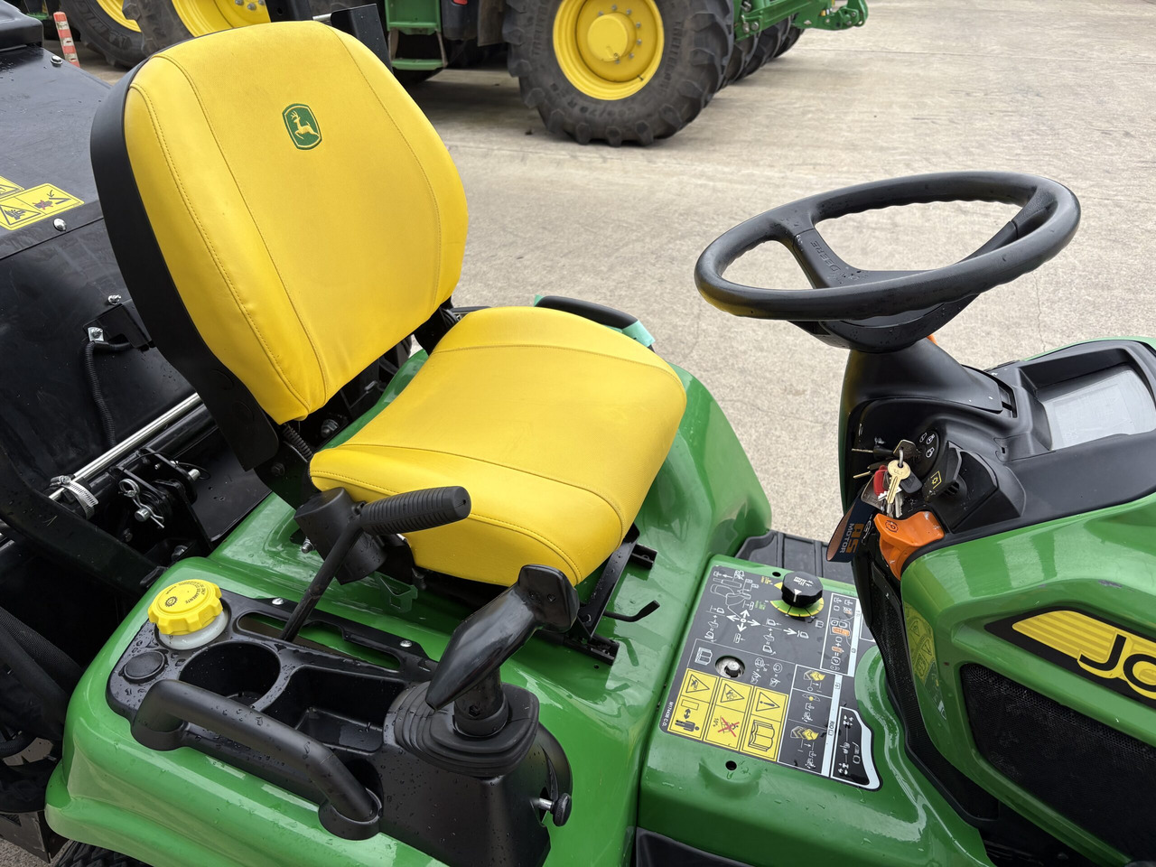 John Deere X950R Cut and Collect mower - Çim biçme makinesi: fotoğraf 3 John Deere X950R Cut and Collect mower - Çim biçme makinesi: fotoğraf 3