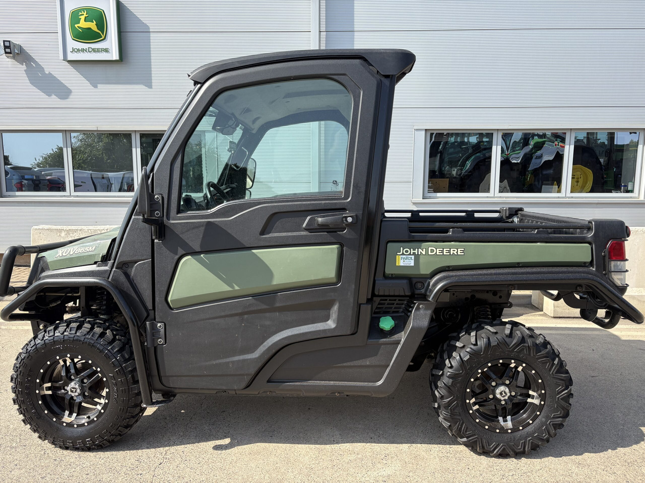 John Deere XUV865M Gator - ATV: fotoğraf 1 John Deere XUV865M Gator - ATV: fotoğraf 1