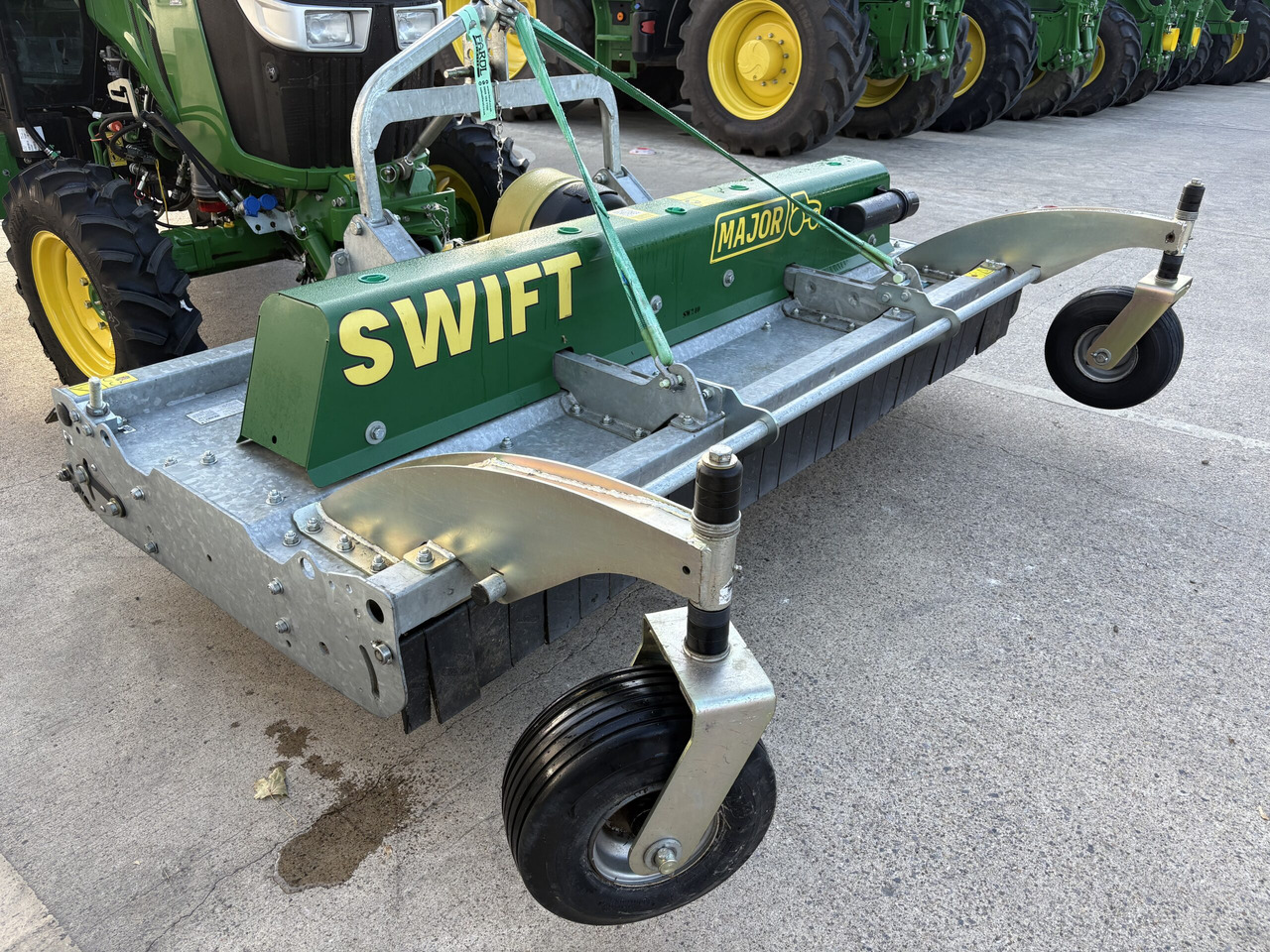 Major front Mounted Roller Mower MJ71-240F - Çim biçme makinesi: fotoğraf 5 Major front Mounted Roller Mower MJ71-240F - Çim biçme makinesi: fotoğraf 5