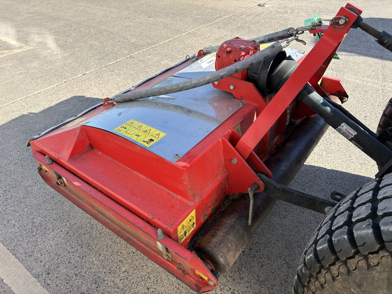 Trimax Striker 150 roller mower - Çim biçme makinesi: fotoğraf 2 Trimax Striker 150 roller mower - Çim biçme makinesi: fotoğraf 2