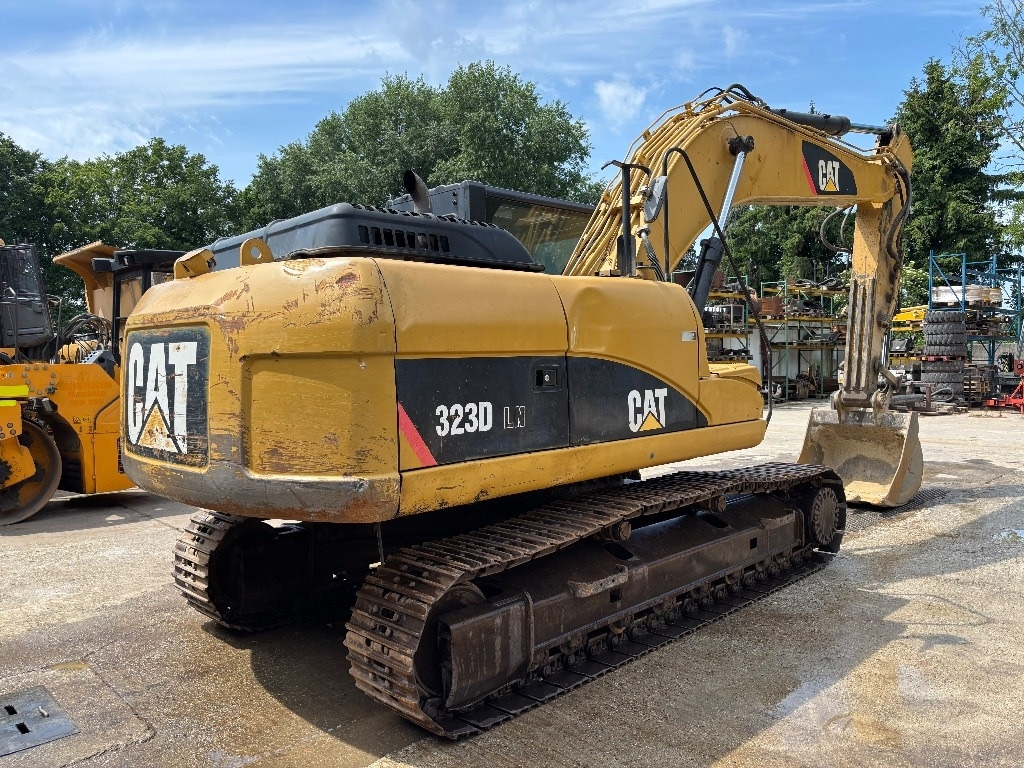 CAT 323 D LN - Paletli ekskavatör: fotoğraf 4 CAT 323 D LN - Paletli ekskavatör: fotoğraf 4
